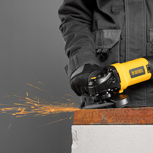 Машина шлифовальная угловая AGH125-1200A, 1200 Вт, 125 мм, 11000 об/мин Denzel по ценам производителя в Уфе с доставкой по всей России