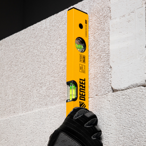 Уровень алюминиевый, 400 мм, фрезерованный, 3 глазка Denzel по ценам производителя в Уфе с доставкой по всей России