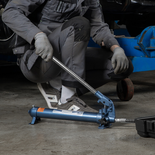 Растяжка гидравлическая, 10 т, набор из 17 предметов, 7 сменных насадок, в пластиковом кейсе Stels по ценам производителя в Уфе с доставкой по всей России