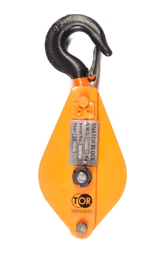 Блок монтажный однорольный с крюком TOR 3,2 т с откидной щекой (T) по ценам производителя в Уфе с доставкой по всей России