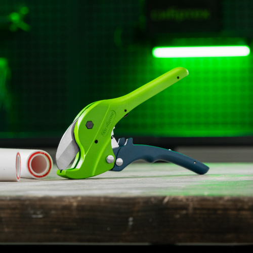 Ножницы для резки изделий из пластика, усиленные, полуавтомат, D до 35 мм Сибртех по ценам производителя в Уфе с доставкой по всей России