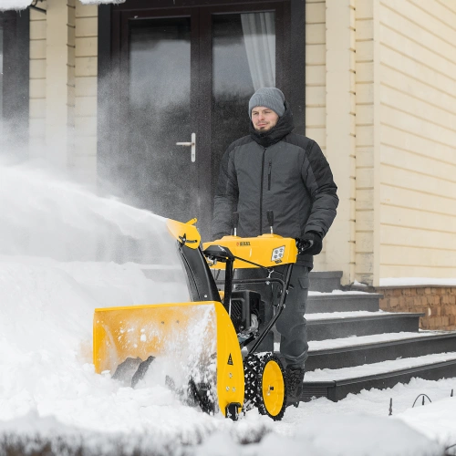 Бензиновая снегоуборочная машина SBM 610S PRO, 212 cc, электростартер, фара, обогрев Denzel по ценам производителя в Уфе с доставкой по всей России