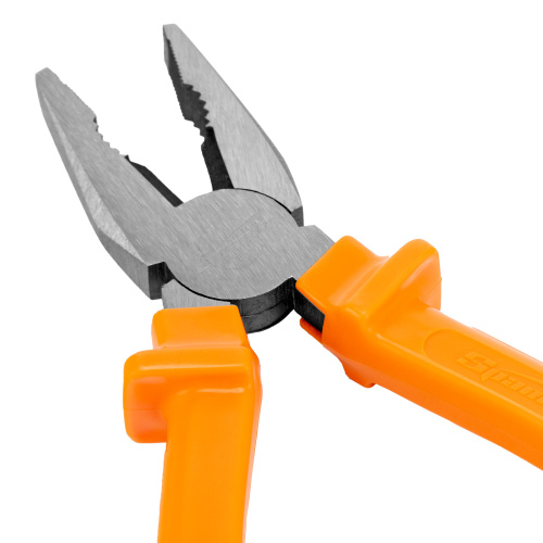 Плоскогубцы Classic, 160 мм, шлифованные, пластмассовые рукоятки Sparta по ценам производителя в Уфе с доставкой по всей России