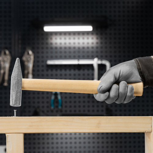 Молоток слесарный, 400 г, квадратный боек, деревянная рукоятка по ценам производителя в Уфе с доставкой по всей России