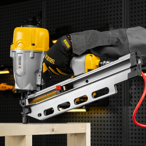 Нейлер пневматический PN2190 для гвоздей SN21 от 50 до 90 мм Denzel по ценам производителя в Уфе с доставкой по всей России