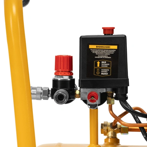 Компрессор воздушный, прямой привод DC1500/50, 1.5 кВт, 50 литров, 220 л/мин Denzel по ценам производителя в Уфе с доставкой по всей России