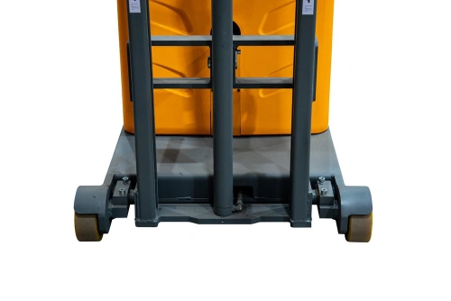 Штабелер самоходный 1,0 т 3,0 м XILIN CPD10W с наклоном мачты и противовесом 24/105 В/Ач по ценам производителя в Уфе с доставкой по всей России