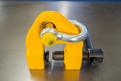 Захват струбцинный вертикальный ZSV (г/п 1,5 т, лист 0-35мм) по ценам производителя в Уфе с доставкой по всей России