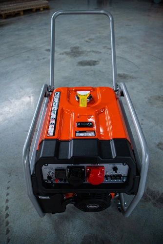 Генератор бензиновый 8,0 кВт 220В/380В с электростартером TOR KM11000HE по ценам производителя в Уфе с доставкой по всей России