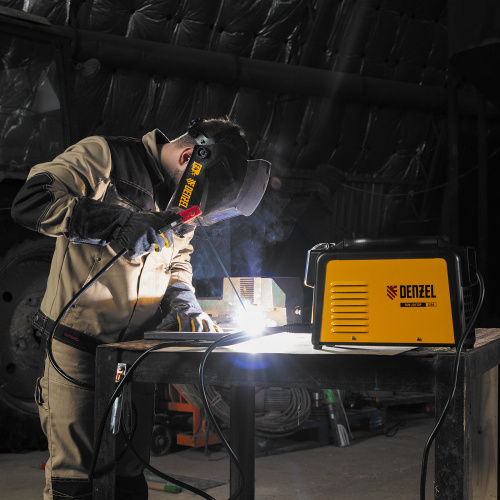Аппарат инвертор. дуговой сварки SDM-220 Top, 220 А, ПВ 60% кейс Denzel по ценам производителя в Уфе с доставкой по всей России
