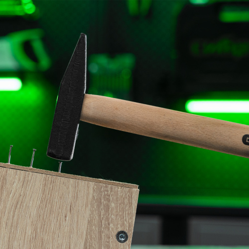 Молоток слесарный 300 г, квадратный боек, деревянная рукоятка Сибртех по ценам производителя в Уфе с доставкой по всей России