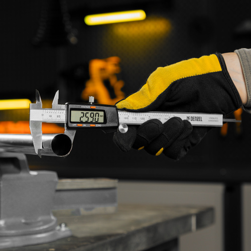 Штангенциркуль, 150 мм, электронный, с глубиномером Denzel по ценам производителя в Уфе с доставкой по всей России