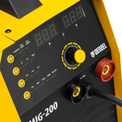 Аппарат инвертор. полуавтомат. cварки IMIG-200, 200 А, ПВ 60%, катушка 5 кг Denzel по ценам производителя в Уфе с доставкой по всей России