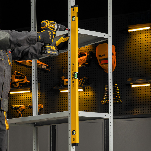 Уровень алюминиевый, магнит, фрезерованный, 3 глазка (1 зеркал.) 0,5 мм/м, 1000 мм Denzel по ценам производителя в Уфе с доставкой по всей России