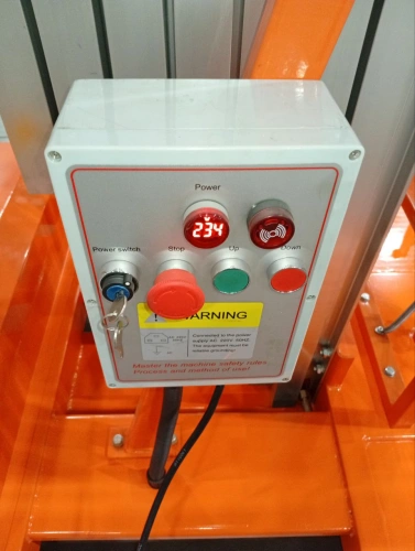 Подъемник мачтовый аккумуляторный 250 кг, 12/14 м, 24/80 В/Ач TOR GTWY12-320 DC 3-мачтовый по ценам производителя в Уфе с доставкой по всей России