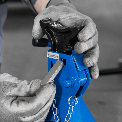 Подставки под автомобиль регулируемые, 2 т, H подъема 280-420 мм, 2 шт, Stels по ценам производителя в Уфе с доставкой по всей России