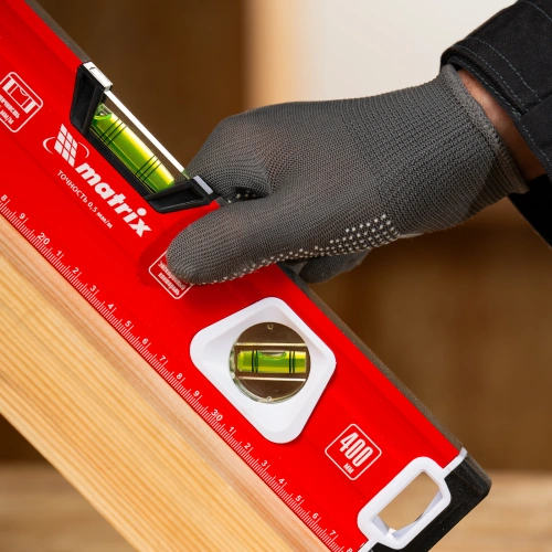 Уровень алюминиевый, магнит, фрезерованный, 3 глазка (1 зеркальный) 400 мм Matrix по ценам производителя в Уфе с доставкой по всей России