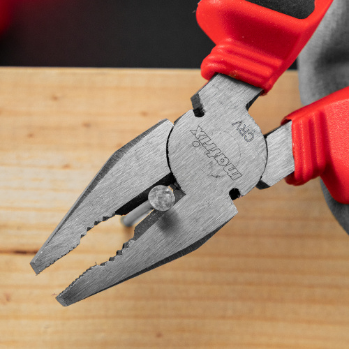 Плоскогубцы комбинированные, 160 мм, хром-ванадий, двухкомпонентные рукоятки Matrix по ценам производителя в Уфе с доставкой по всей России