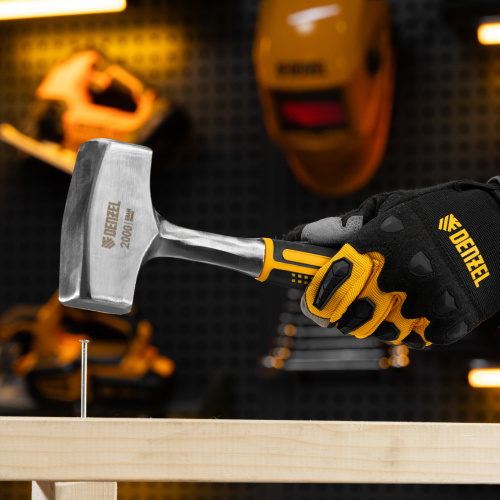 Кувалда 2 кг, цельнометаллическая, двухкомпонентная рукоятка Denzel по ценам производителя в Уфе с доставкой по всей России