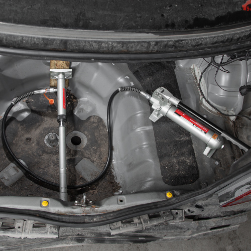 Растяжка гидравлическая, 4 т, набор из 17 предметов, 7 сменных насадок, в пластиковом кейсе Matrix по ценам производителя в Уфе с доставкой по всей России