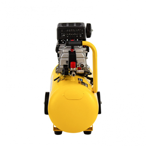 Компрессор воздушный прямой привод DC1700/50, 1.7 кВт, 50 литров, 260 л/мин Denzel по ценам производителя в Уфе с доставкой по всей России