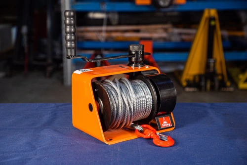 Лебедка ручная червячная TOR ЛРЧ 500 (VS) 0,5 т 25 м по ценам производителя в Уфе с доставкой по всей России