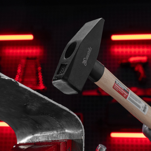 Молоток слесарный, 1500 г, квадратный боек, деревянная рукоятка Matrix по ценам производителя в Уфе с доставкой по всей России