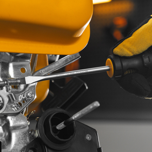 Отвертка, SL6x100 мм, S2, 3к рукоятка Denzel по ценам производителя в Уфе с доставкой по всей России