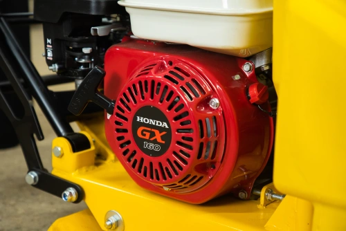 Виброплита 85 кг, 13кН (Honda) бак, коврик, колесный комплект TOR T-80 по ценам производителя в Уфе с доставкой по всей России