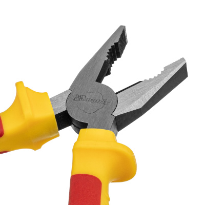 Плоскогубцы комбинированные, Insulated, 160 мм, двухкомпонентные рукоятки Matrix Professional по ценам производителя в Уфе с доставкой по всей России