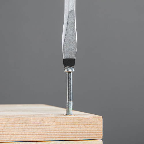 Отвертка SL8 x 150 мм, S2, трехкомпонентная рукоятка Gross по ценам производителя в Уфе с доставкой по всей России