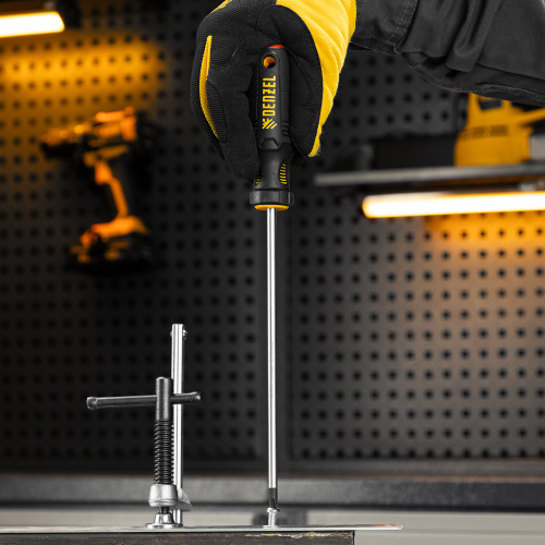 Отвертка, PH2х200 мм, S2, 3к рукоятка Denzel по ценам производителя в Уфе с доставкой по всей России