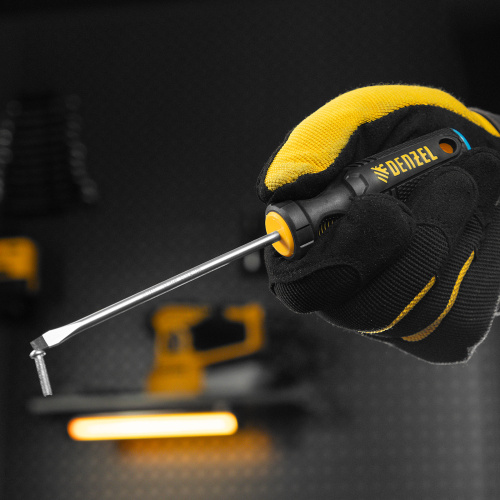 Отвертка, SL4х100 мм, S2, 3к рукоятка Denzel по ценам производителя в Уфе с доставкой по всей России