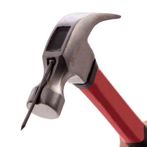 Молоток-гвоздодер, 450 г, боек c магнитом, фибергласовая обрезиненная рукоятка Matrix по ценам производителя в Уфе с доставкой по всей России