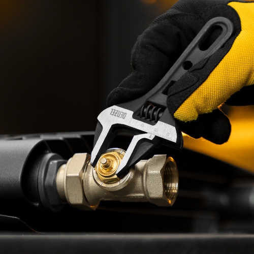 Ключ разводной 135 мм, CrV, кованый, укороченная рукоятка Denzel по ценам производителя в Уфе с доставкой по всей России