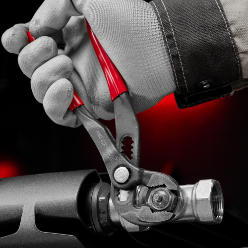 Клещи переставные 180 мм, кнопочный механизм, хром-ванадий, обливные рукоятки Matrix по ценам производителя в Уфе с доставкой по всей России