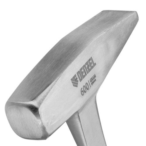 Молоток слесарный 600 г, цельнометаллический, двухкомпонентная рукоятка Denzel по ценам производителя в Уфе с доставкой по всей России