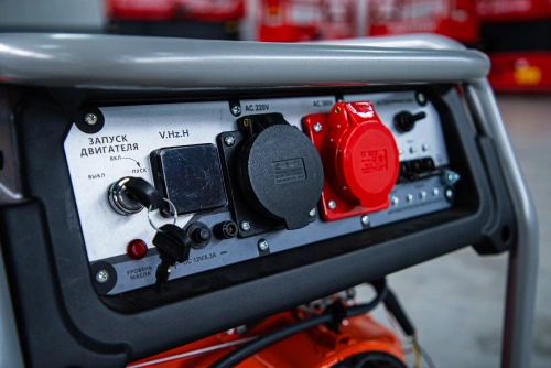 Генератор бензиновый 5,0 кВт 220В/380В с электростартером TOR KM6500HE по ценам производителя в Уфе с доставкой по всей России