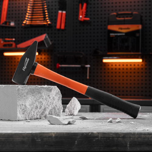 Молоток слесарный, 1500 г, фибергласовая обрезиненная рукоятка Sparta по ценам производителя в Уфе с доставкой по всей России