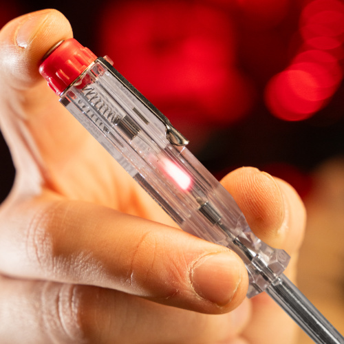 Набор диэлектрических отверток 7 шт, до 1000 В, пробник электрический до 250 В, двухкомпонентные рукоятки Matrix Professional по ценам производителя в Уфе с доставкой по всей России