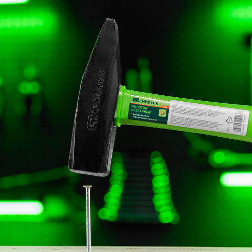 Молоток слесарный, 600 г, фибергласовая обрезиненная рукоятка Сибртех по ценам производителя в Уфе с доставкой по всей России