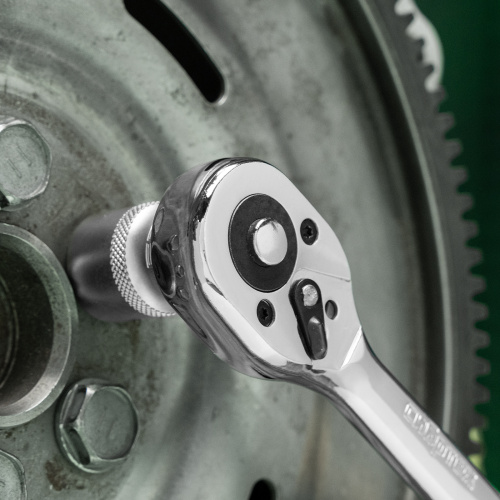 Ключ-трещотка 3/8", 45 зубьев, цельнометаллический, с быстрым сбросом, CrV, хром Сибртех по ценам производителя в Уфе с доставкой по всей России