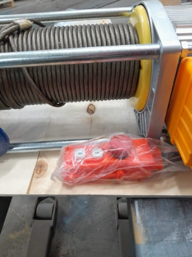 Лебедка электрическая 1250кг 100м с канатом 220В алюминиевый корпус TOR KCD(А) купить в Москве с доставкой по всей России | ProtosMarket.ru