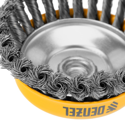 Щетка для УШМ, 125 мм, "Чашка", крученая нержавеющая проволока 0.5 мм, М14 Denzel по ценам производителя в Уфе с доставкой по всей России