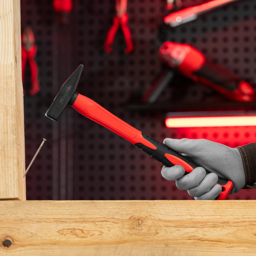 Молоток слесарный optimal, 300 г, фибергласовая обрезиненная рукоятка, квадратный боек Matrix по ценам производителя в Уфе с доставкой по всей России