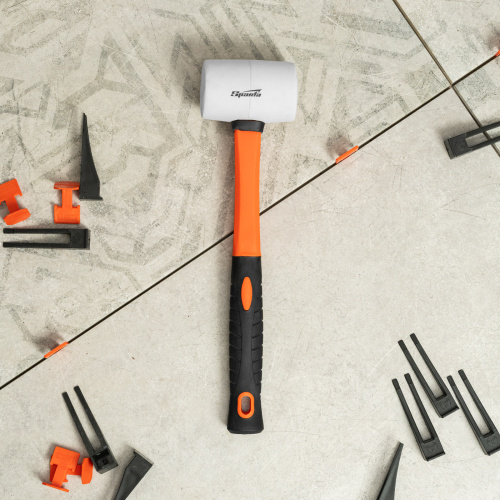 Киянка резиновая, 225 г, белая резина, фибергласовая рукоятка Sparta по ценам производителя в Уфе с доставкой по всей России