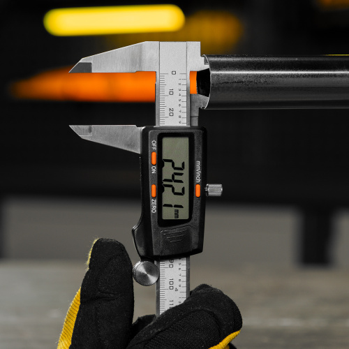 Штангенциркуль, 150 мм, электронный, с глубиномером Denzel по ценам производителя в Уфе с доставкой по всей России