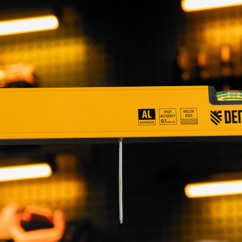 Уровень алюминиевый, магнит, фрезерованный, 3 глазка (1 зеркал.) 0,5 мм/м, 800 мм Denzel по ценам производителя в Уфе с доставкой по всей России