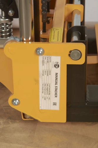 Штабелер гидравлический 0,4 т 1,5 м TOR PJ4150 облегченный по ценам производителя в Уфе с доставкой по всей России