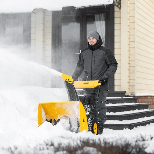 Бензиновая снегоуборочная машина SBM 610, 212 cc, ручной старт, фара Denzel по ценам производителя в Уфе с доставкой по всей России